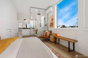 916 NW 56th St, Seattle, WA 98107 - Photo 17