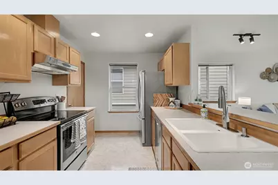 2838 SW Nevada Street, Seattle, WA 98126 - Photo 7