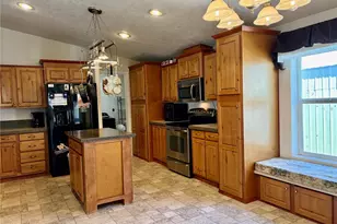 213 W Locust St, Coulee City, WA 99115 - Photo 7