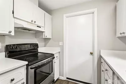 8227 Daycrest Drive SE, Olympia, WA 98513 - Photo 9