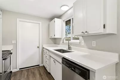 8227 Daycrest Drive SE, Olympia, WA 98513 - Photo 7