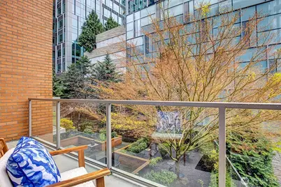 10650 NE 9th Place #422, Bellevue, WA 98004 - Photo 27