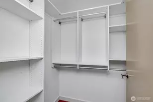 10650 NE 9th Pl, Bellevue, WA 98004 - Photo 17