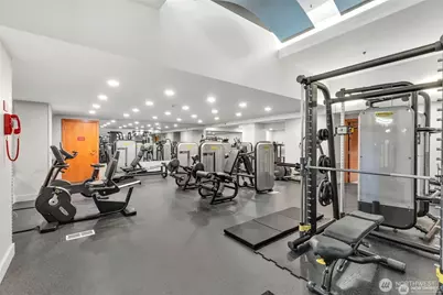 10650 NE 9th Place #422, Bellevue, WA 98004 - Photo 29