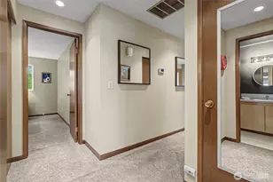 18766 130th Ave SE, Renton, WA 98058 - Photo 9