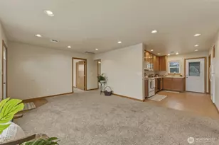 15 SW 13th St, College Place, WA 99324 - Photo 7