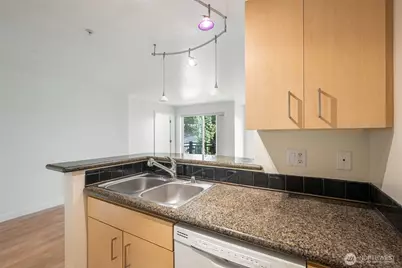 108 5th Avenue S #720, Seattle, WA 98104 - Photo 9
