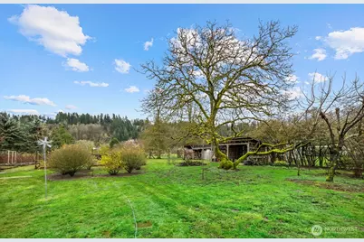 20807 Orville Road E, Orting, WA 98360 - Photo 23
