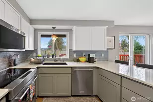 17427 Spruce Way, Lynnwood, WA 98037 - Photo 13