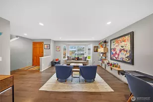 17427 Spruce Way, Lynnwood, WA 98037 - Photo 3