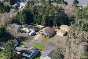 247 Fisher Ave NE, Ocean Shores, WA 98569 - Photo 3