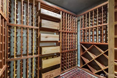 810 W Lee, Seattle, WA 98119 - Photo 25