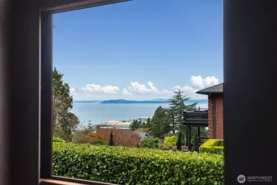 810 W Lee, Seattle, WA 98119 - Photo 31