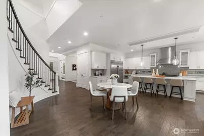 13707 NE 133rd Place, Kirkland, WA 98034 - Photo 9