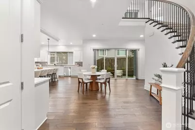 13707 NE 133rd Place, Kirkland, WA 98034 - Photo 7