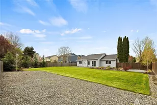 8401 152nd Ave E, Puyallup, WA 98372 - Photo 3