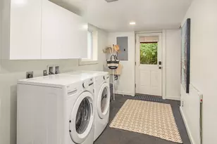 749 N 96th St, Seattle, WA 98103 - Photo 33