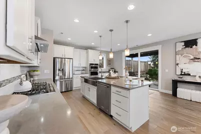 12908 136th Place NE, Kirkland, WA 98034 - Photo 11