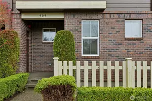 909 4th Ave NE, Issaquah, WA 98029 - Photo 27