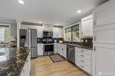 901 SW Barrington Drive, Oak Harbor, WA 98277 - Photo 15