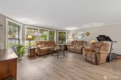 901 SW Barrington Drive, Oak Harbor, WA 98277 - Photo 7