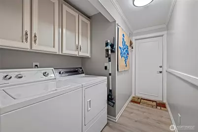 901 SW Barrington Drive, Oak Harbor, WA 98277 - Photo 19