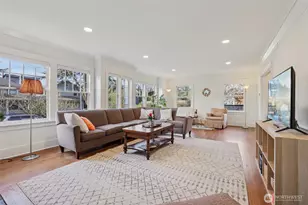 5230 16th Ave NE, Seattle, WA 98105 - Photo 3