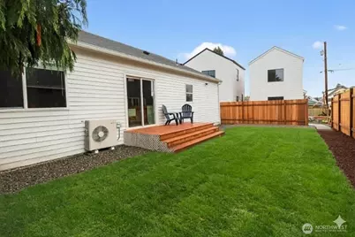 2415 Cedar Street #A, Everett, WA 98201 - Photo 17