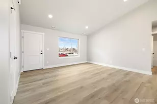 215 Lessor Loop, Moses Lake, WA 98837 - Photo 3