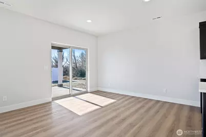 4247 W Sandy Court, Moses Lake, WA 98837 - Photo 9