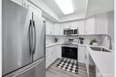 12703 NE 129th Court #H202, Kirkland, WA 98034 - Photo 11