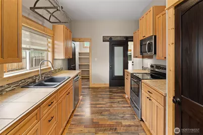 115 E Third Street, Cle Elum, WA 98922 - Photo 11