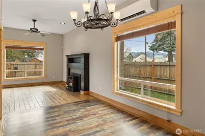 115 E Third Street, Cle Elum, WA 98922 - Photo 9