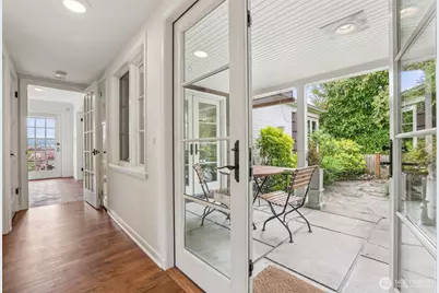 16255 38th Avenue NE, Lake Forest Park, WA 98155 - Photo 17