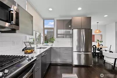 2514 S Washington Street, Seattle, WA 98144 - Photo 9