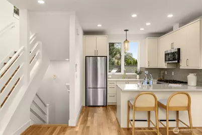 2844 35th Avenue W #B, Seattle, WA 98199 - Photo 11