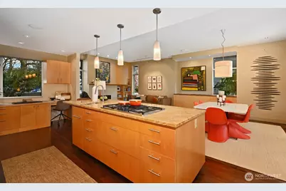 5727 33rd Avenue NE, Seattle, WA 98105 - Photo 9