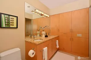 5727 33rd Ave NE, Seattle, WA 98105 - Photo 17