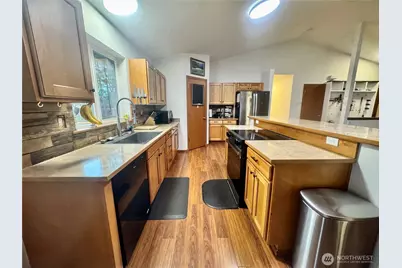 511 364 Street Ct S, Roy, WA 98580 - Photo 3