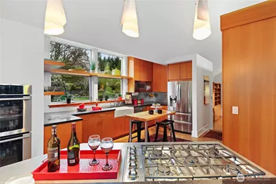 10623 NE 155th Place, Bothell, WA 98011 - Photo 17