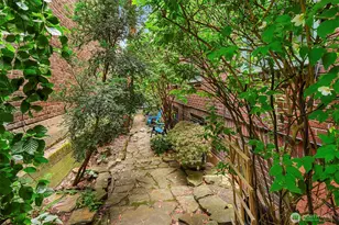 408 Bellevue Ave E, Seattle, WA 98102 - Photo 21