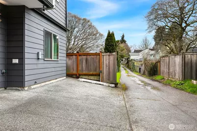 7753 26th Avenue NW #B, Seattle, WA 98117 - Photo 29