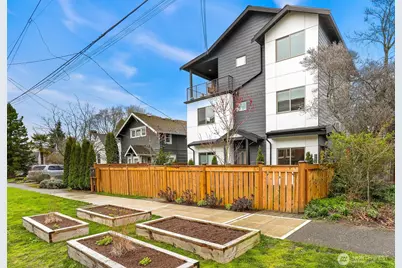 7753 26th Avenue NW #B, Seattle, WA 98117 - Photo 3