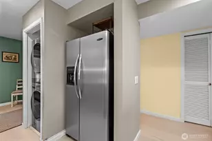 420 Melrose Ave E, Seattle, WA 98102 - Photo 11