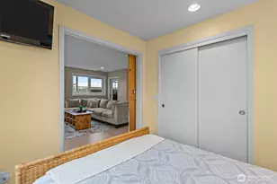 420 Melrose Ave E, Seattle, WA 98102 - Photo 21