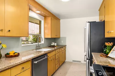 5726 SW Spokane Street, Seattle, WA 98116 - Photo 15