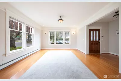 703 18th Avenue S, Seattle, WA 98144 - Photo 3