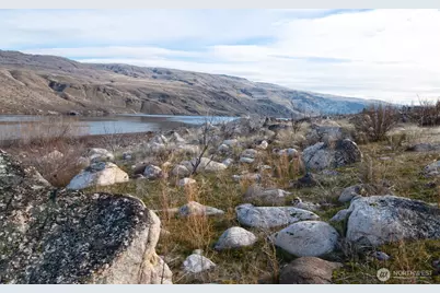 0 Nna Lot 5 Lazy Lightning Long Plat, Pateros, WA 98846 - Photo 11