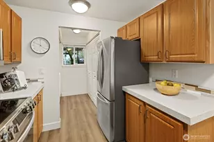 10018 NE 127th Pl, Kirkland, WA 98034 - Photo 9