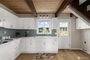 238 Keystone Ave, Coupeville, WA 98239 - Photo 13